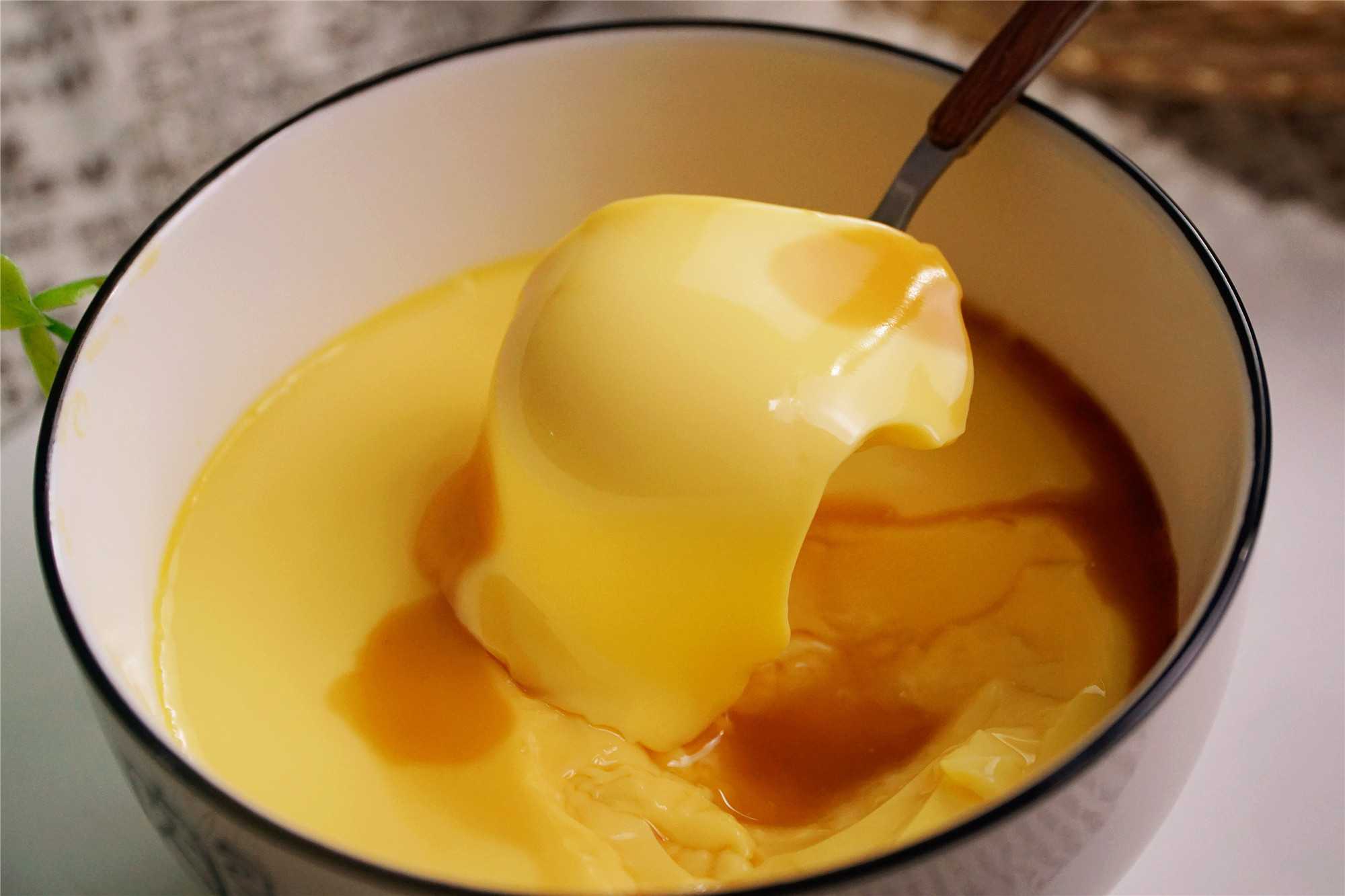 食品工业新宠:无气泡鸡蛋羹灌装机,效率与品质的双重保障!