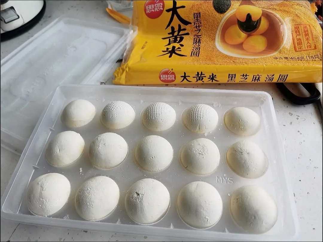 智冻未来,包揽高效:吕工机械开启速冻食品包装新纪元