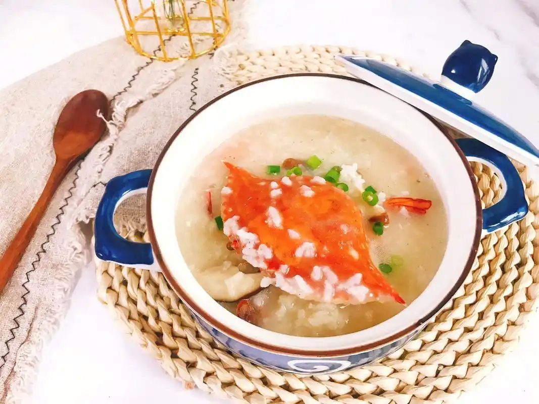 1733711357250827.jpg 海鲜粥01.jpg