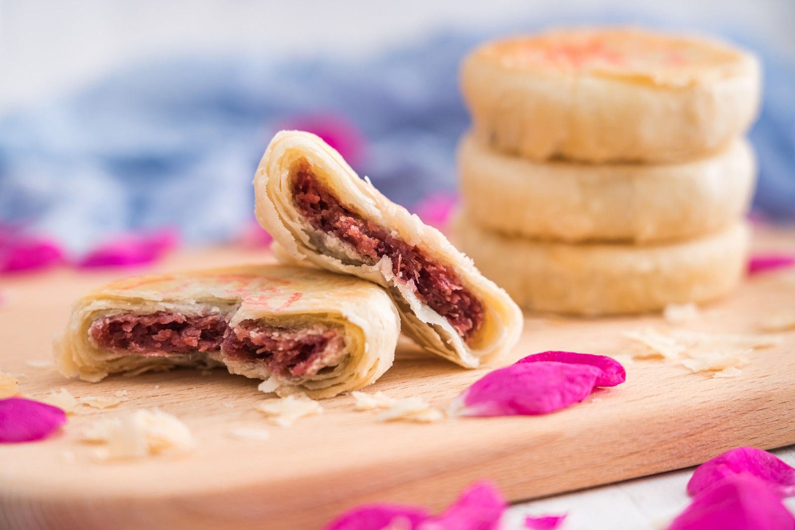 1733814072776812.jpg 鲜花饼01.jpg