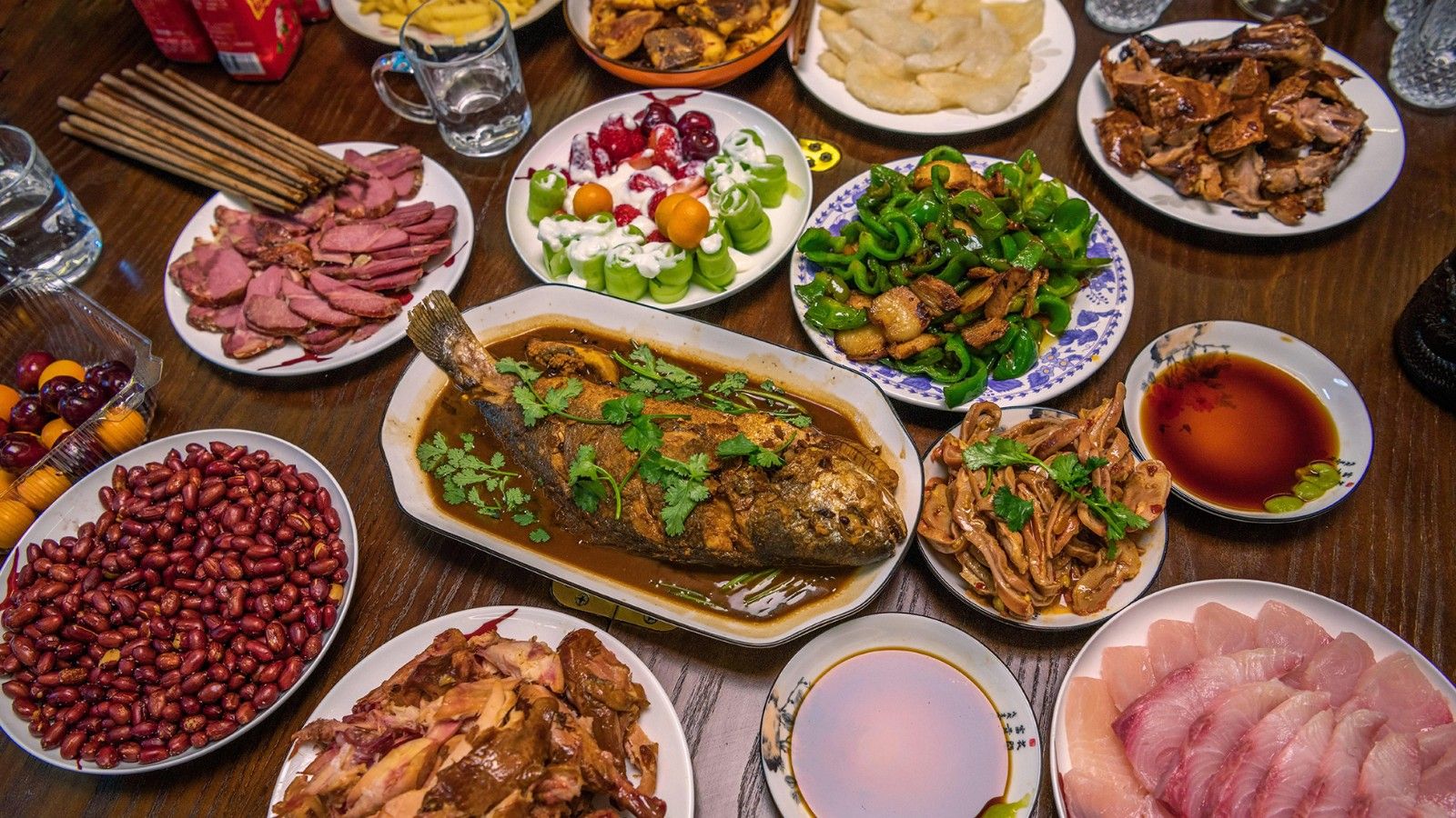 1735105404928975.jpg 年夜饭01.jpg